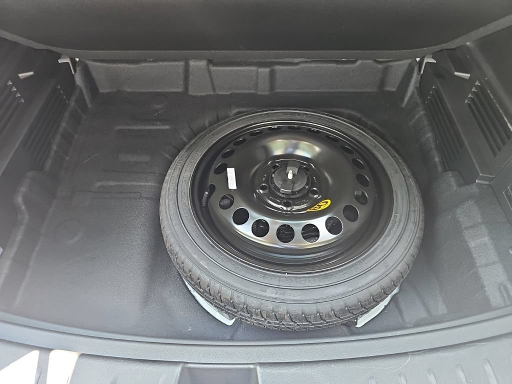Used 2023 Chevrolet TrailBlazer LS FWD image 35