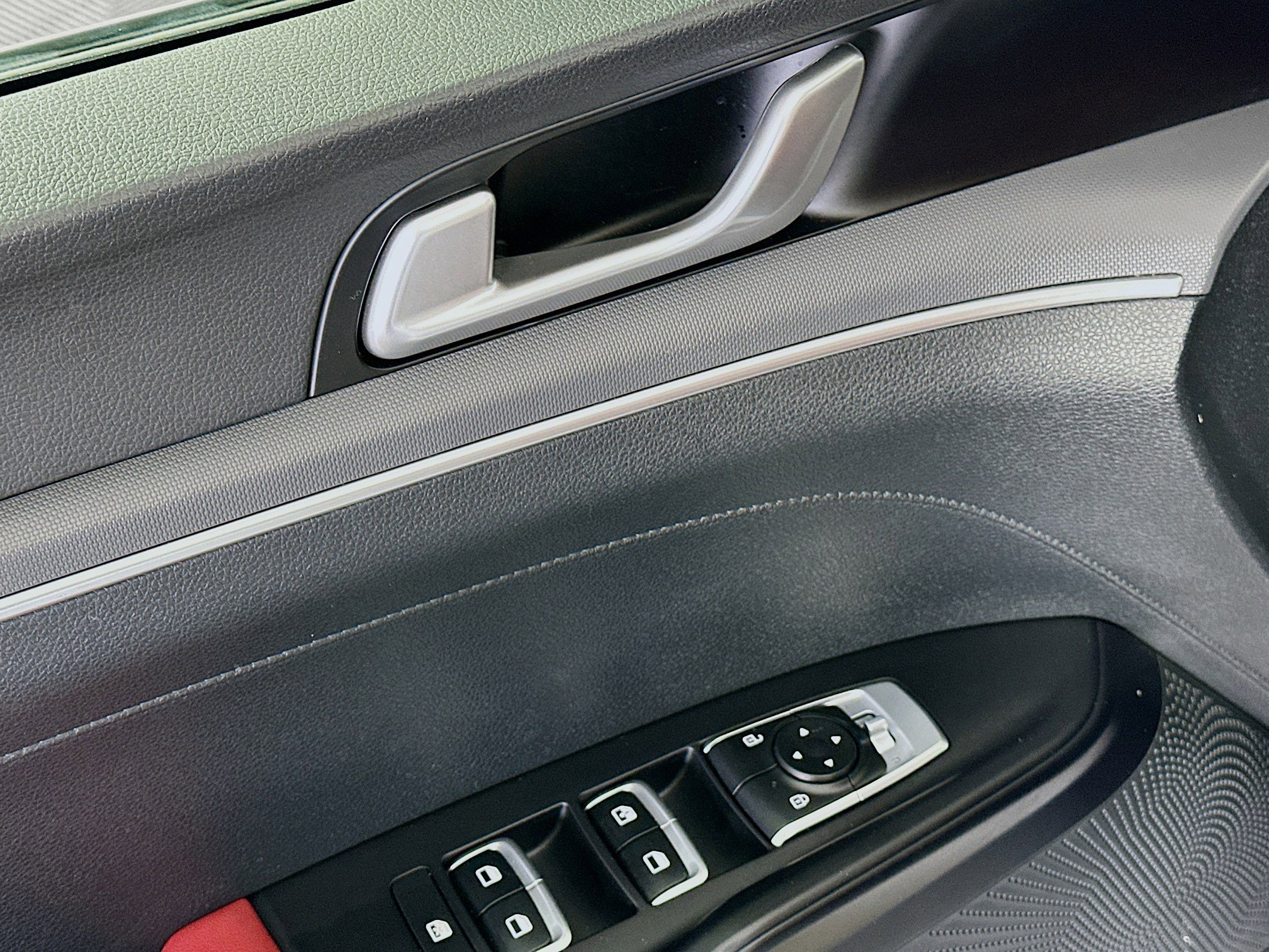 Used 2024 Kia K5 GT-Line w/ GT-Line Premium Package image 15