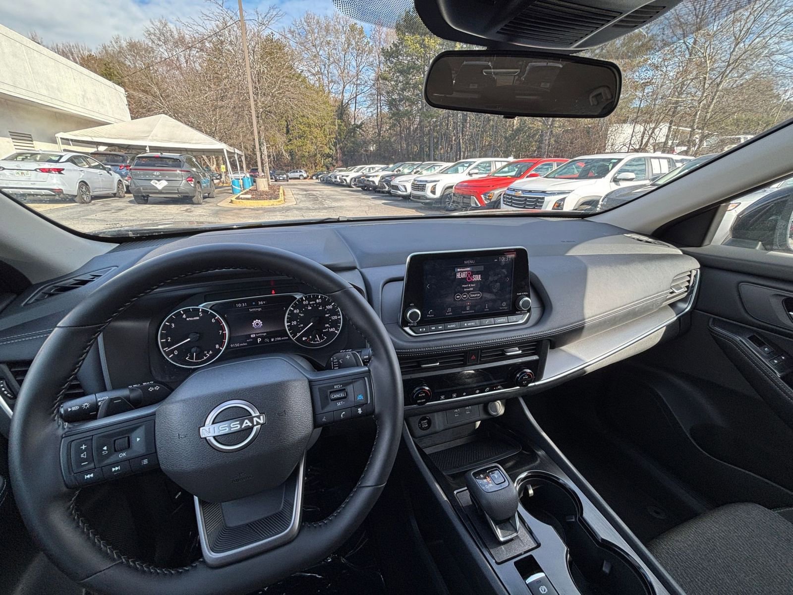 Used 2025 Nissan Rogue SV image 35