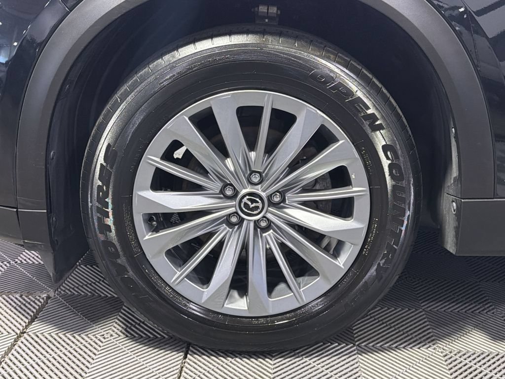 Used 2024 MAZDA CX-90 3.3 Turbo w/ Preferred Plus AWD/4WD image 16