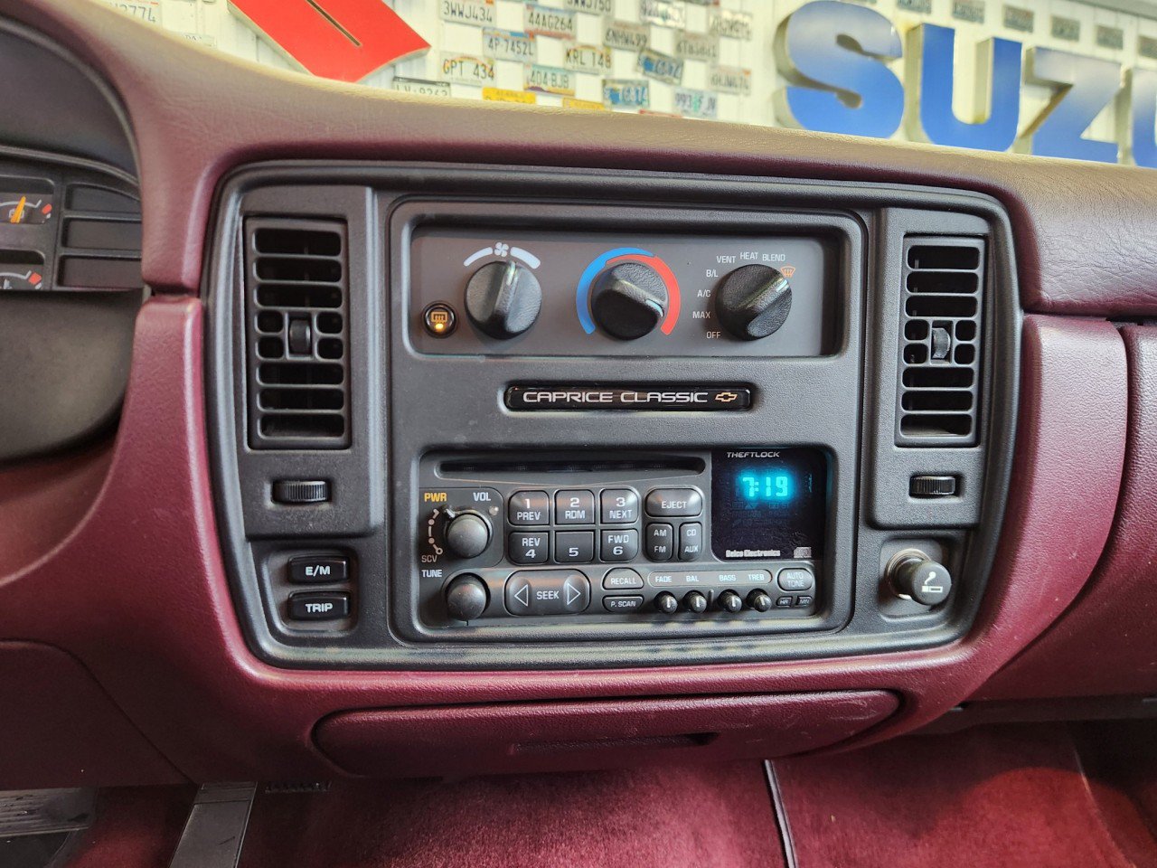 Used 1995 Chevrolet Caprice Classic RWD image 10