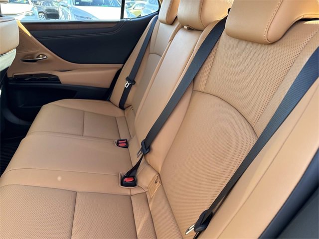 Certified 2025 Lexus ES 300h F Sport image 13