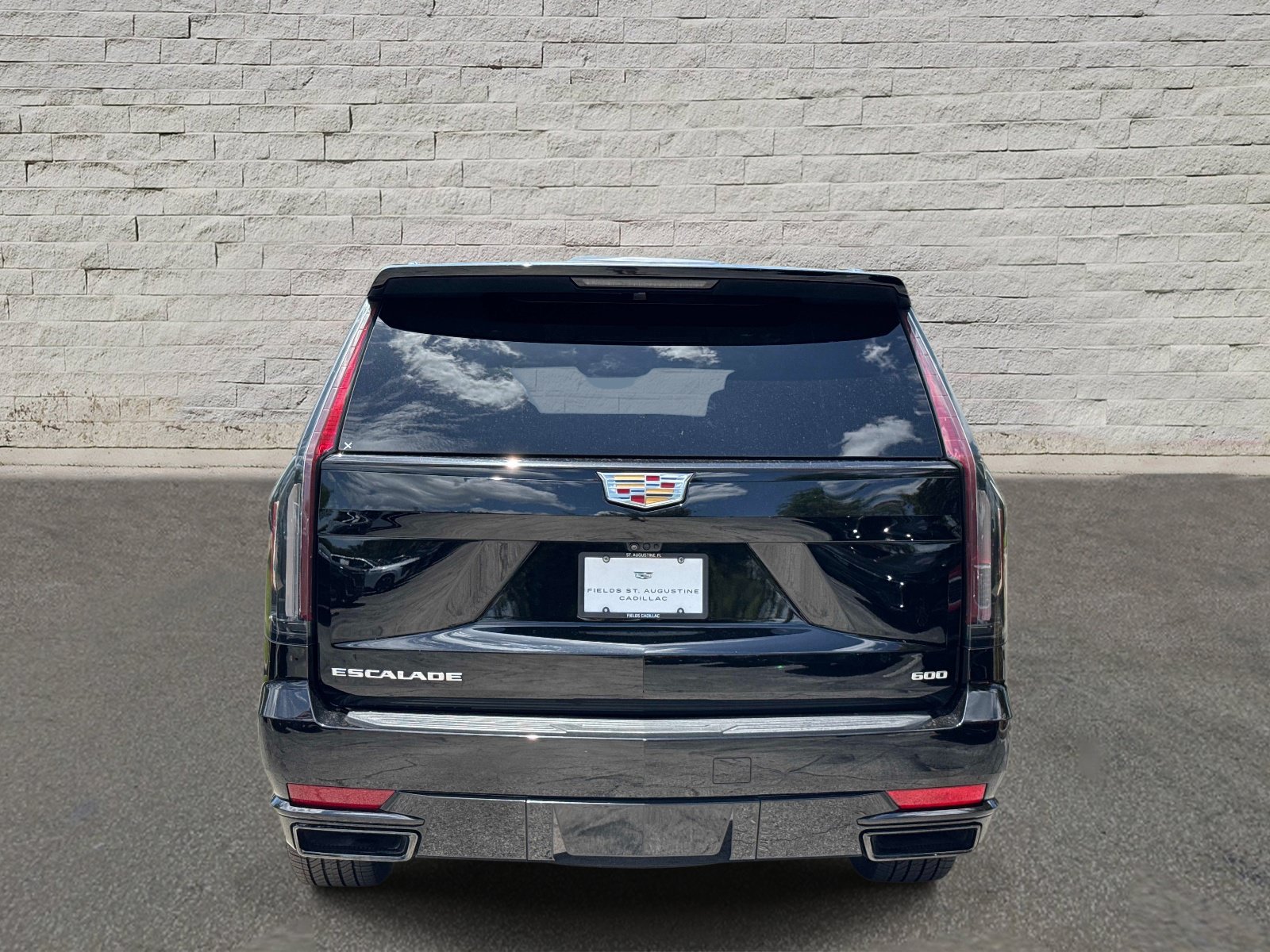 Certified 2023 Cadillac Escalade Sport w/ Touring Package AWD/4WD image 4