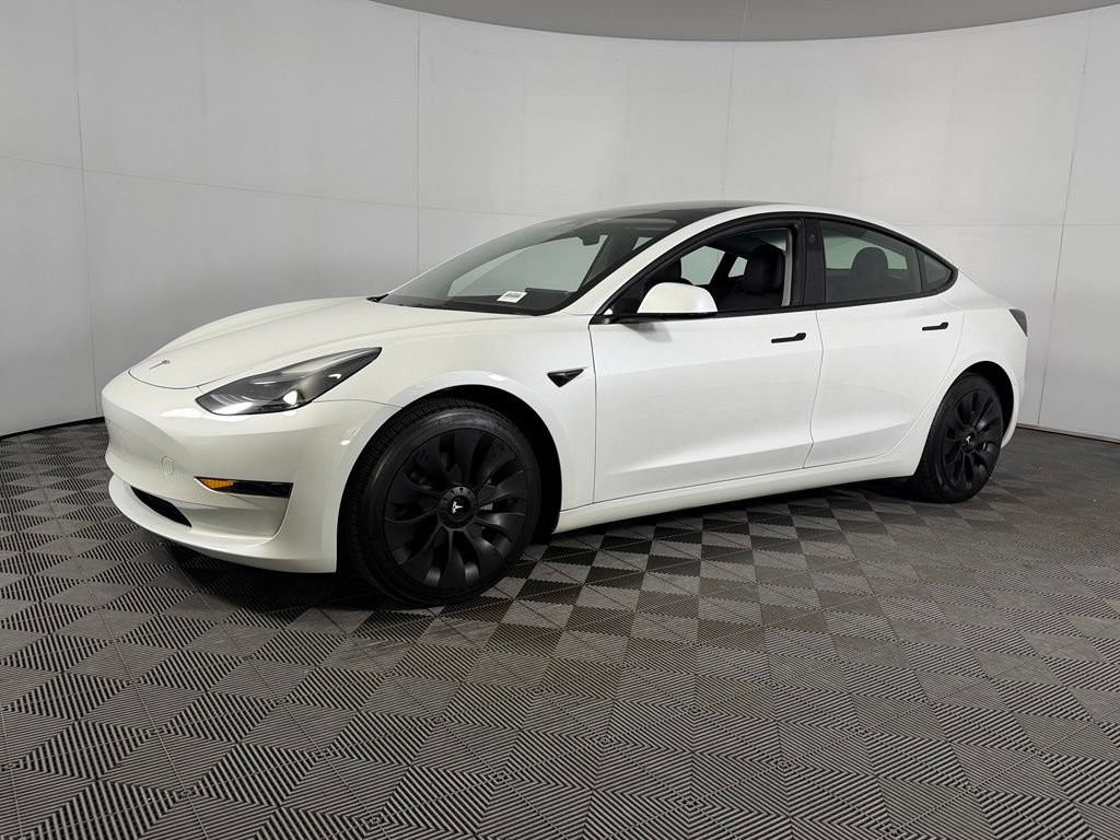 Used 2023 Tesla Model 3 Standard Range RWD image 17