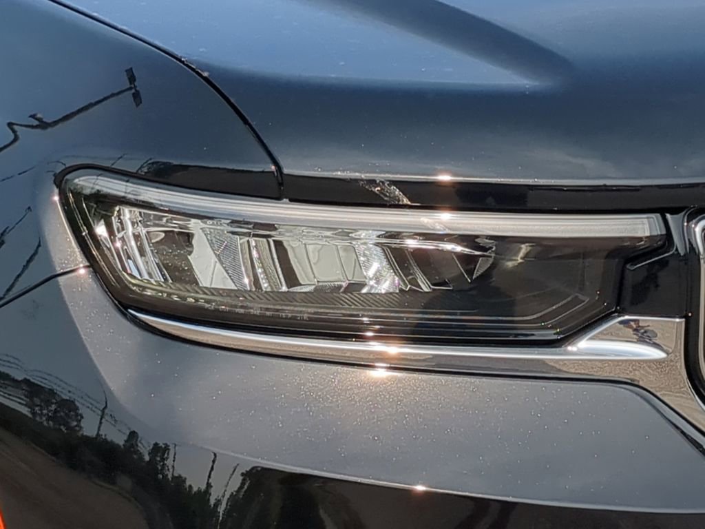 New 2025 Jeep Grand Cherokee Limited w/ Luxury Tech Group II image 24