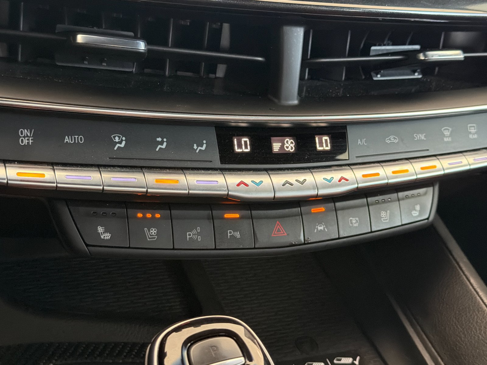 Used 2021 Cadillac CT5 V w/ Platinum Package RWD image 21