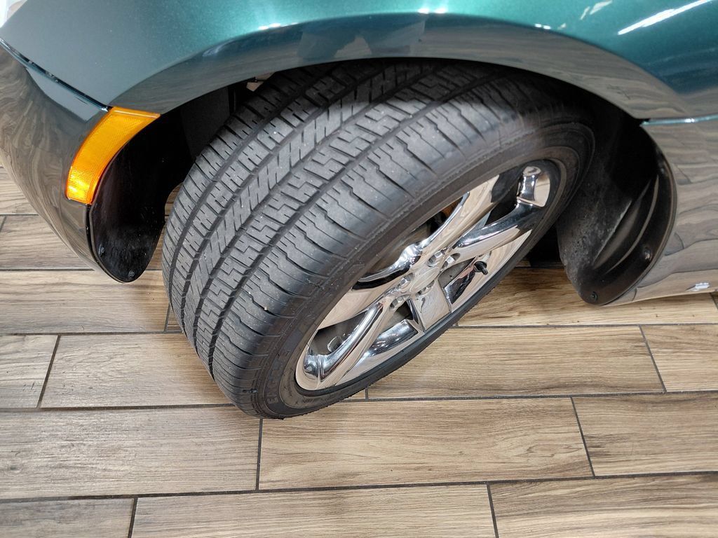 Used 2007 Pontiac Solstice Convertible w/ Premium Package RWD image 26