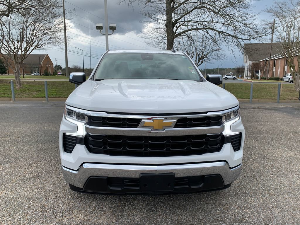 Used 2025 Chevrolet Silverado 1500 LT RWD image 4