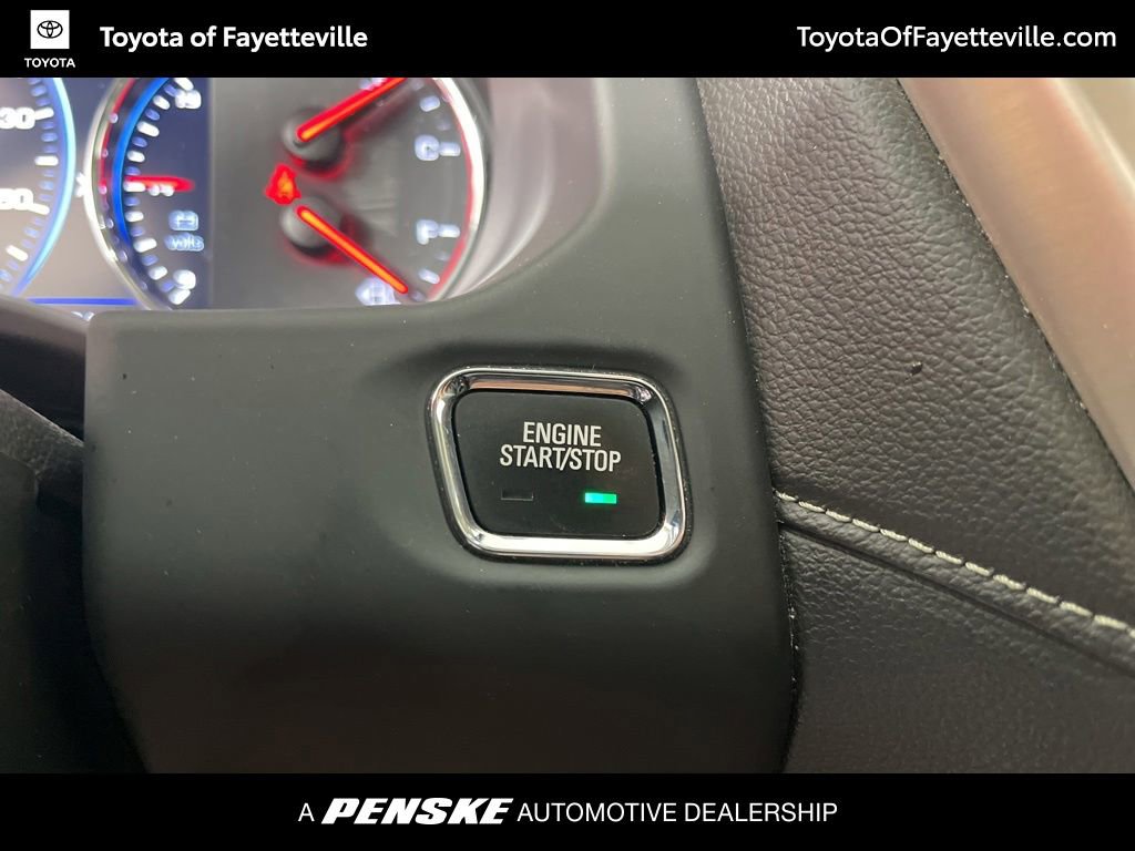 Used 2023 GMC Acadia Denali w/ Denali Ultimate Package FWD image 28