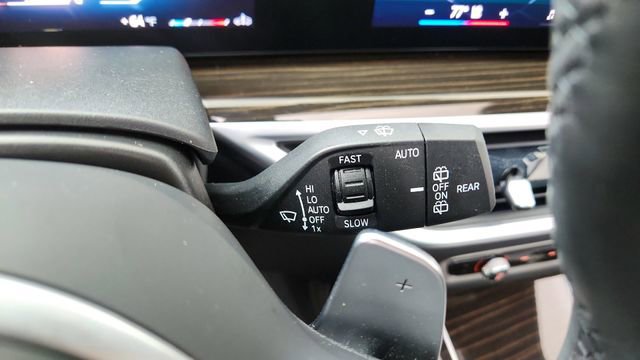 Used 2024 BMW X7 xDrive40i w/ M Sport Package image 47