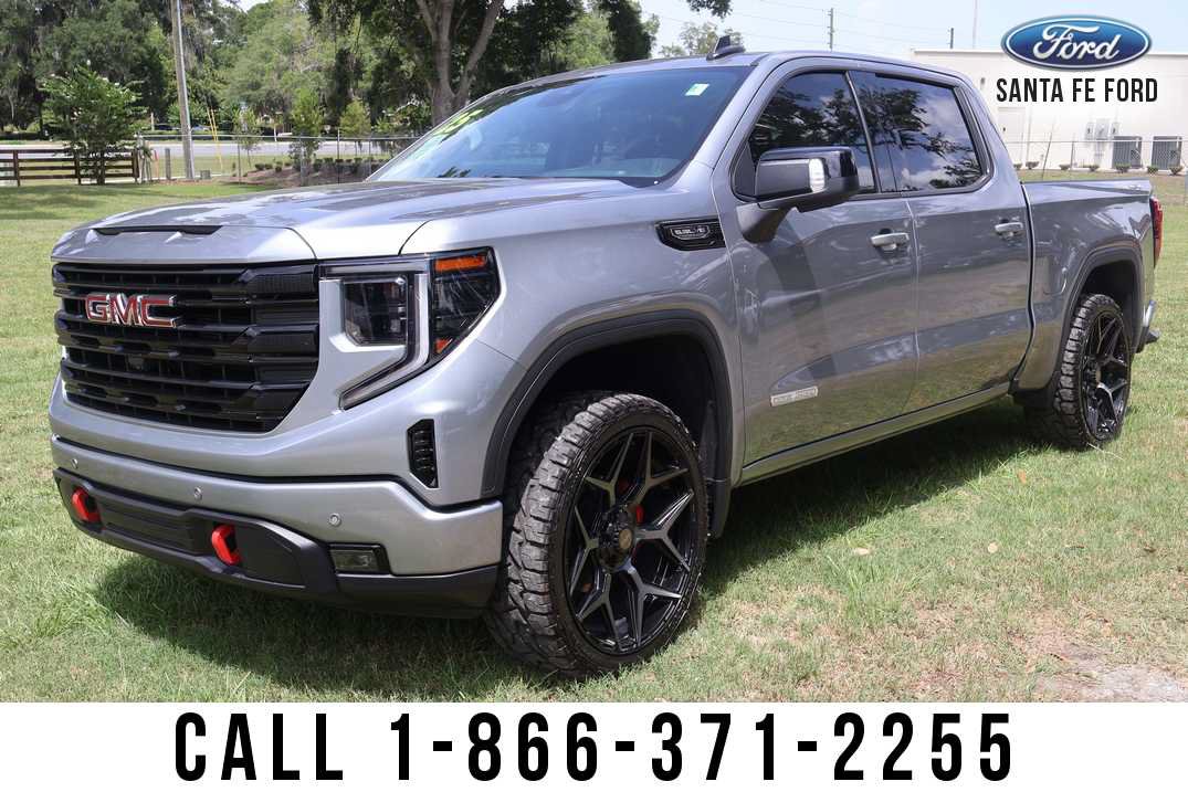 Used 2025 GMC Sierra 1500 Elevation w/ Preferred Package AWD/4WD image 2