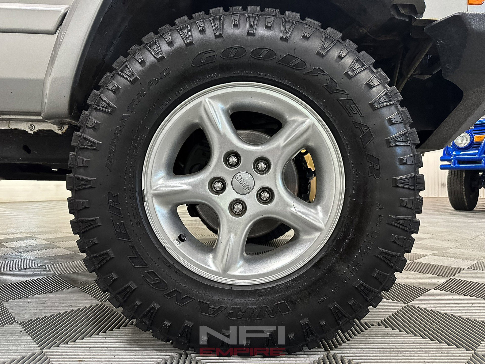 Used 2001 Jeep Cherokee Sport image 16