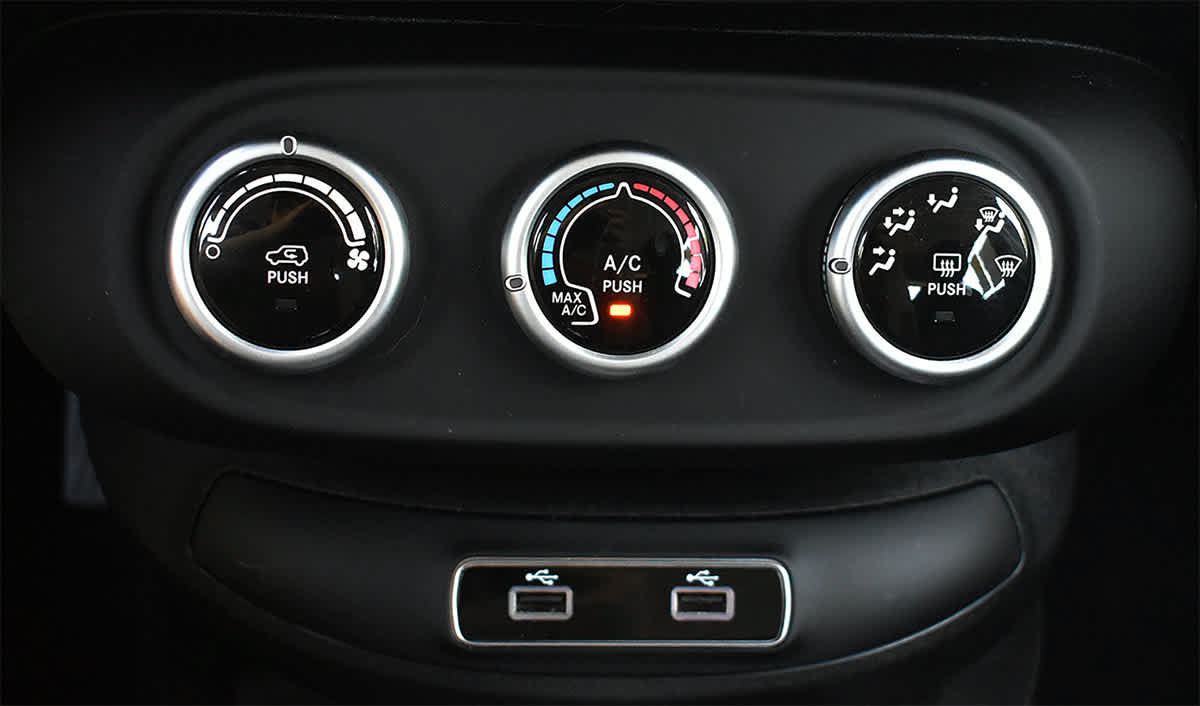 Used 2020 FIAT 500X Pop AWD/4WD image 19