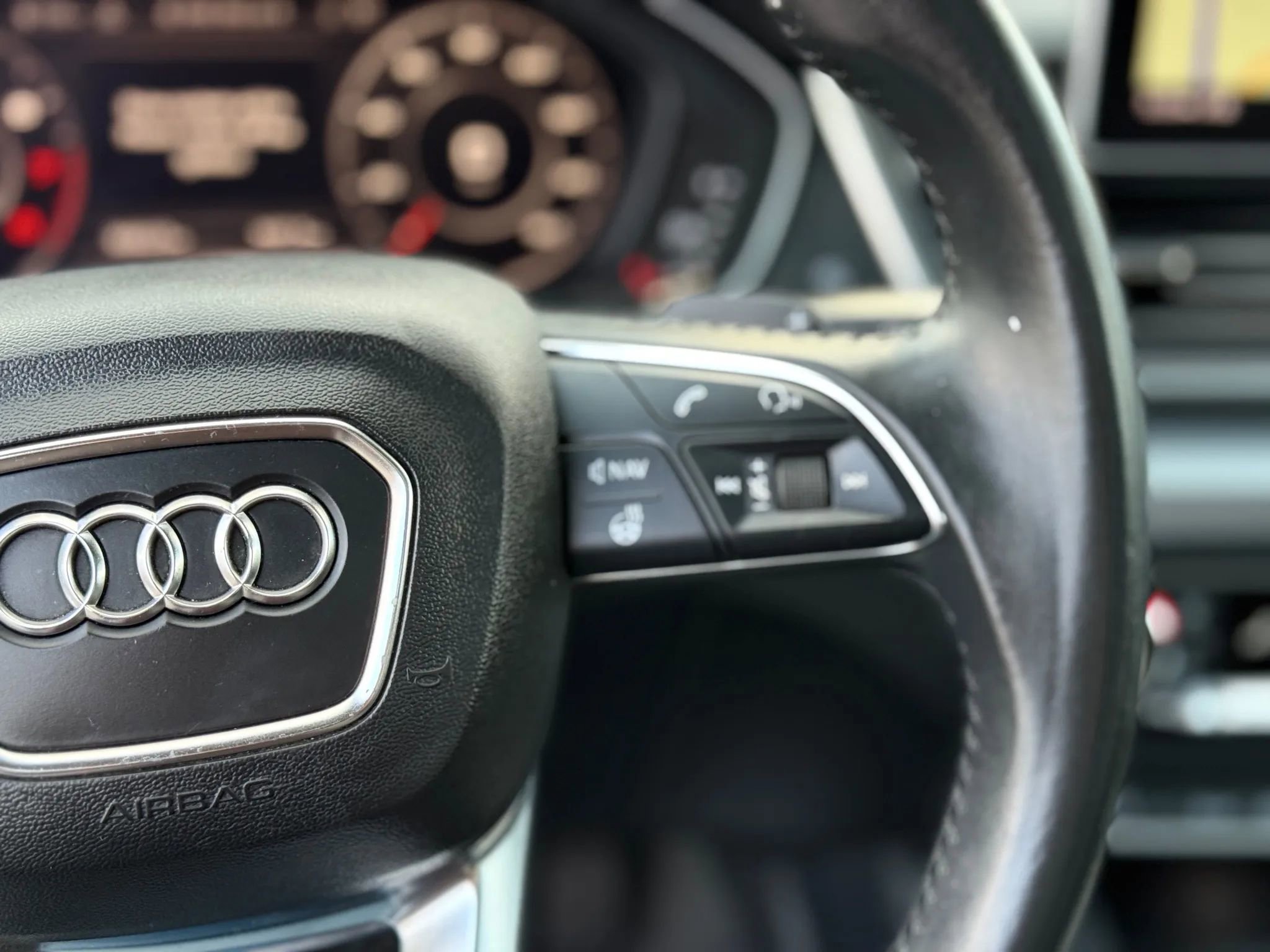 Used 2018 Audi Q5 2.0T Premium Plus w/ Premium Plus Package image 27