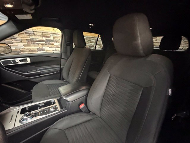 Used 2020 Ford Explorer XLT w/ Comfort Package AWD/4WD image 14