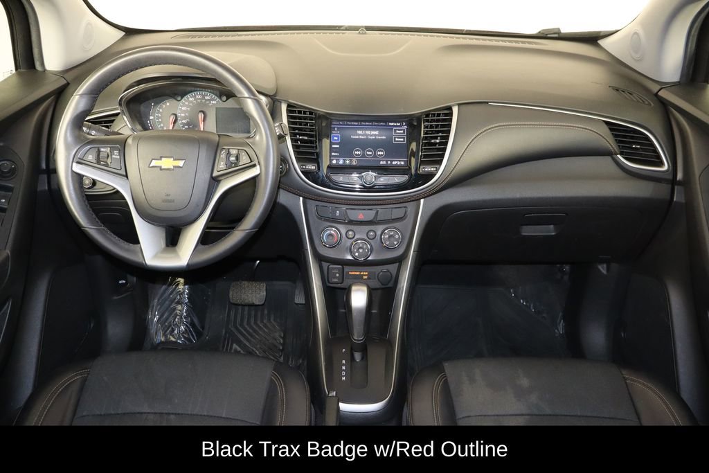 Used 2020 Chevrolet Trax LT w/ Redline Edition FWD image 13