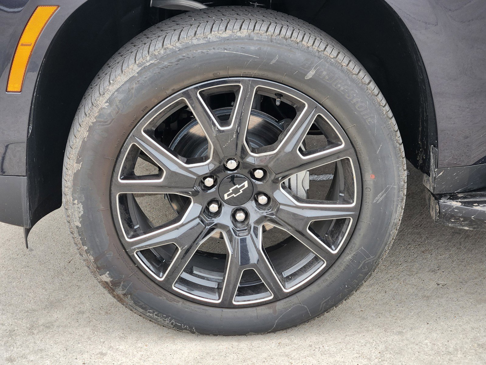 New 2026 Chevrolet Suburban Premier image 8