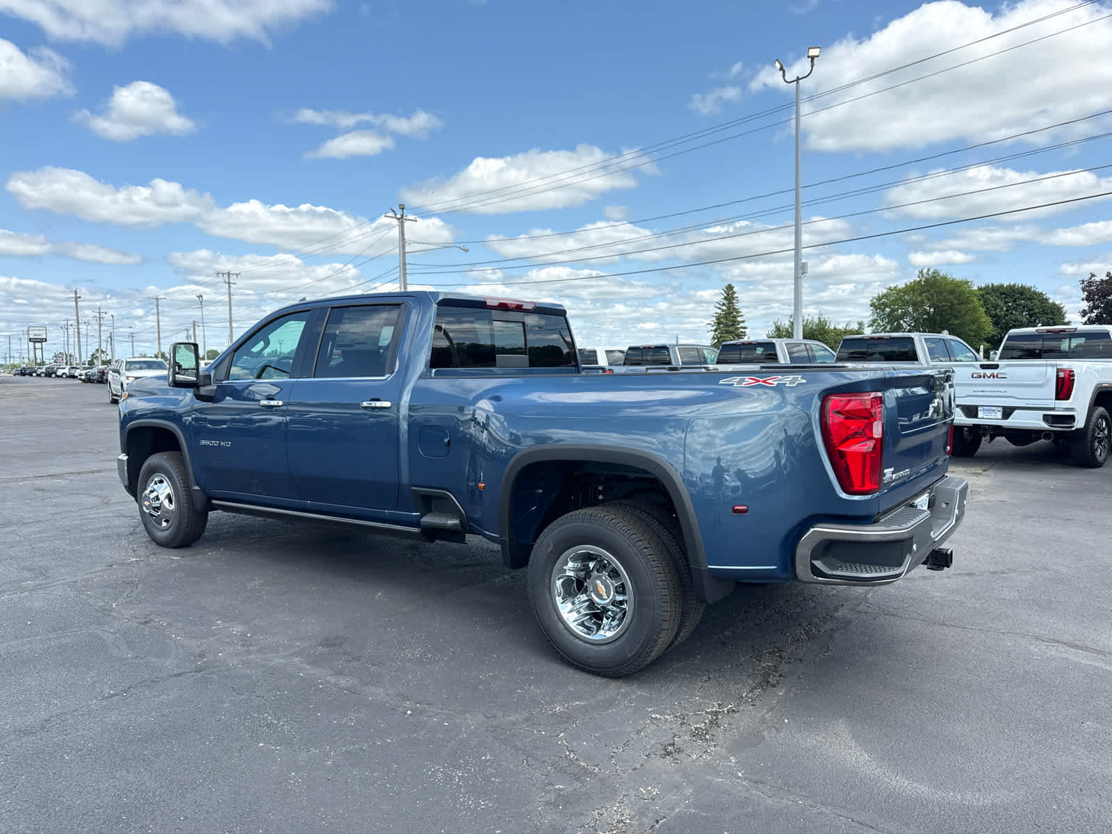 New 2026 Chevrolet Silverado 3500 LTZ w/ LTZ Plus Package AWD/4WD image 3