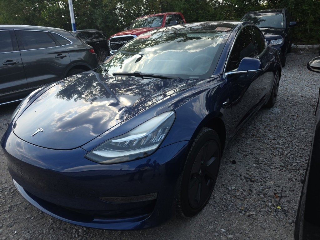 Used 2018 Tesla Model 3 Mid Range