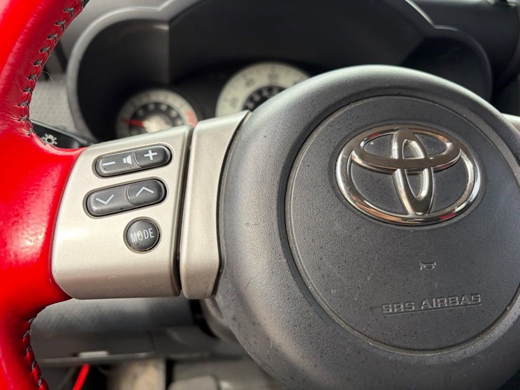 Used 2012 Toyota FJ Cruiser 4WD w/ Trail Teams Special Edition image 29