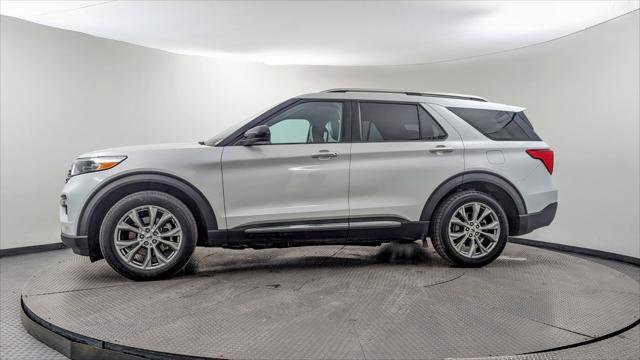 Used 2023 Ford Explorer Limited image 3