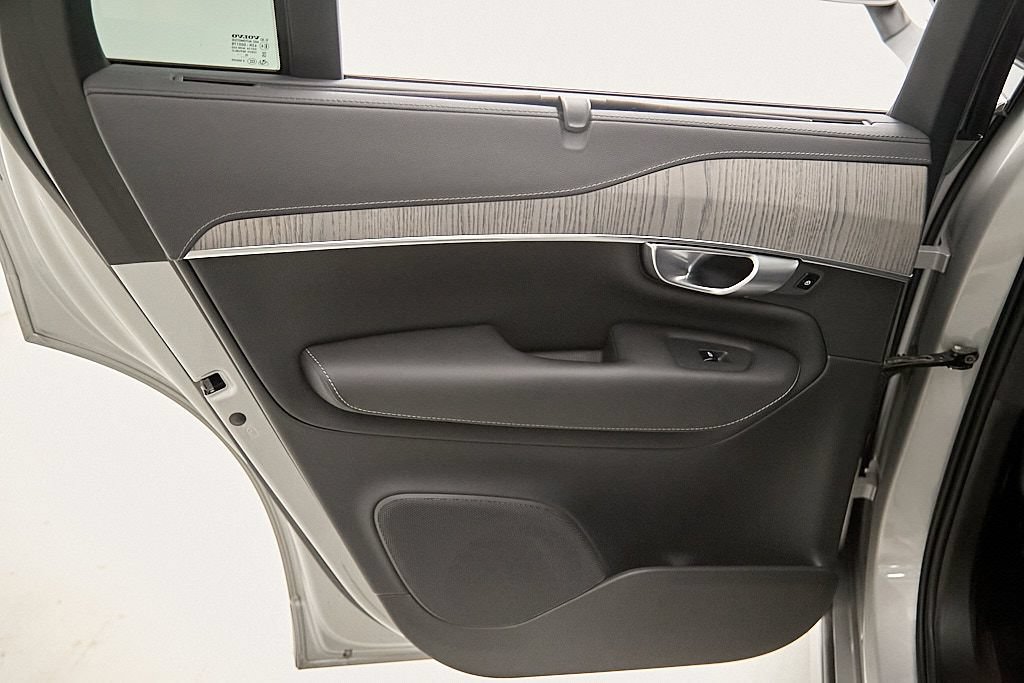 Certified 2024 Volvo XC90 T8 Ultimate w/ Protection Package Premier AWD/4WD image 20