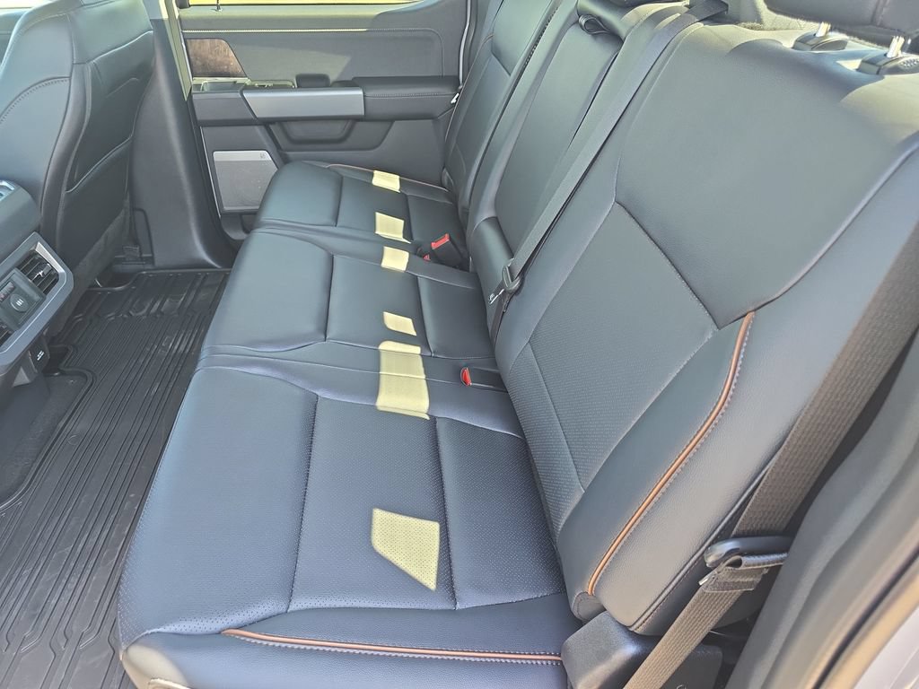 Used 2026 Ford F450 Lariat w/ Lariat Ultimate Package AWD/4WD image 14