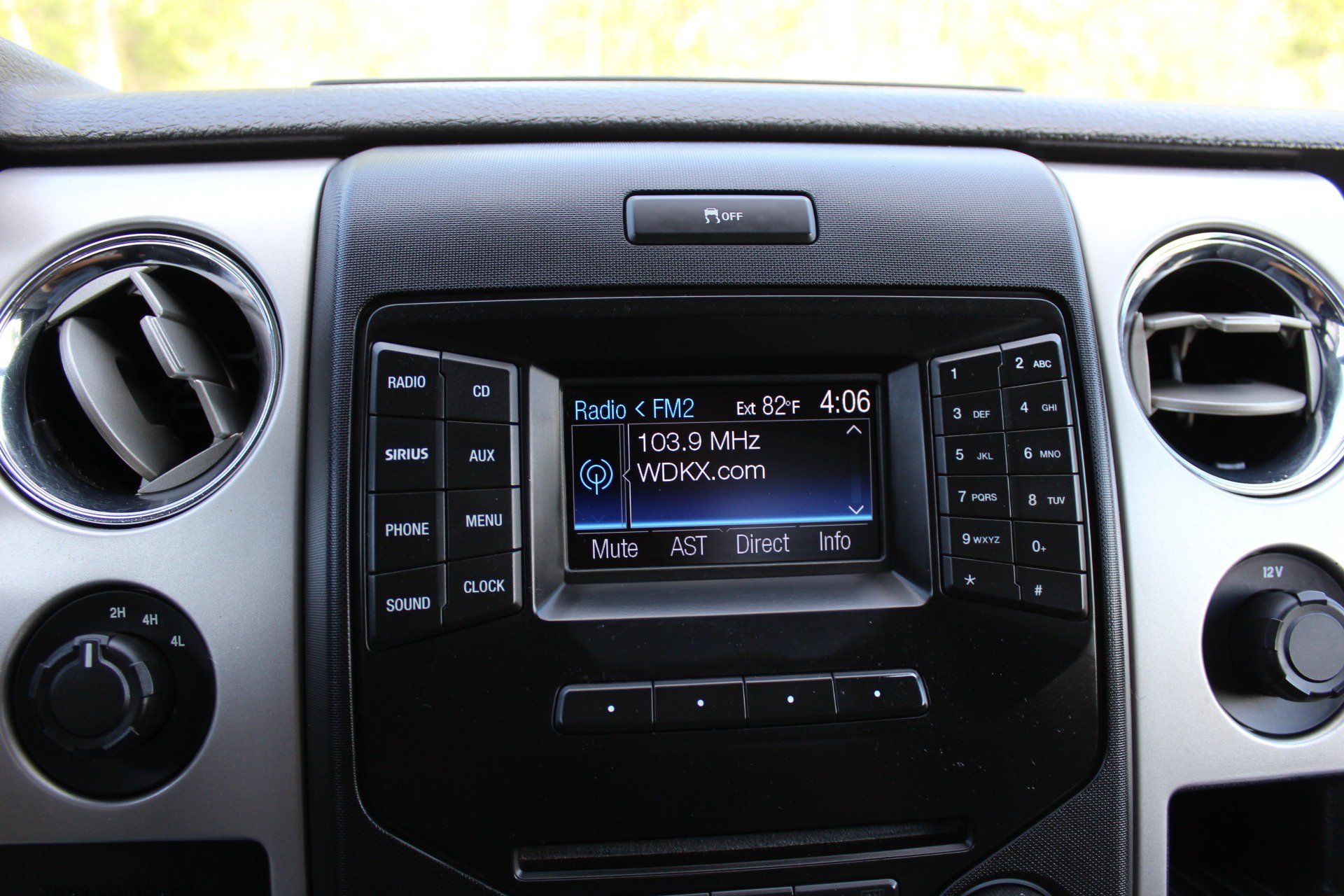 Used 2013 Ford F150 XLT w/ Luxury Equipment Group AWD/4WD image 26