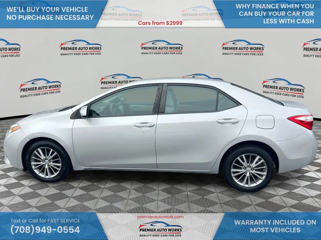 Used 2015 Toyota Corolla LE image 9