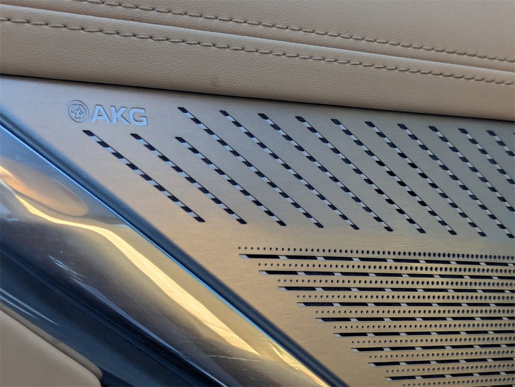 Used 2025 Cadillac Escalade IQ Sport 2 image 19