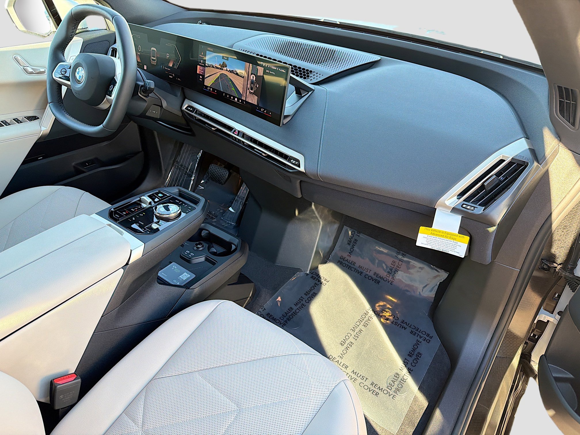 New 2026 BMW iX xDrive60 w/ Premium Package image 14