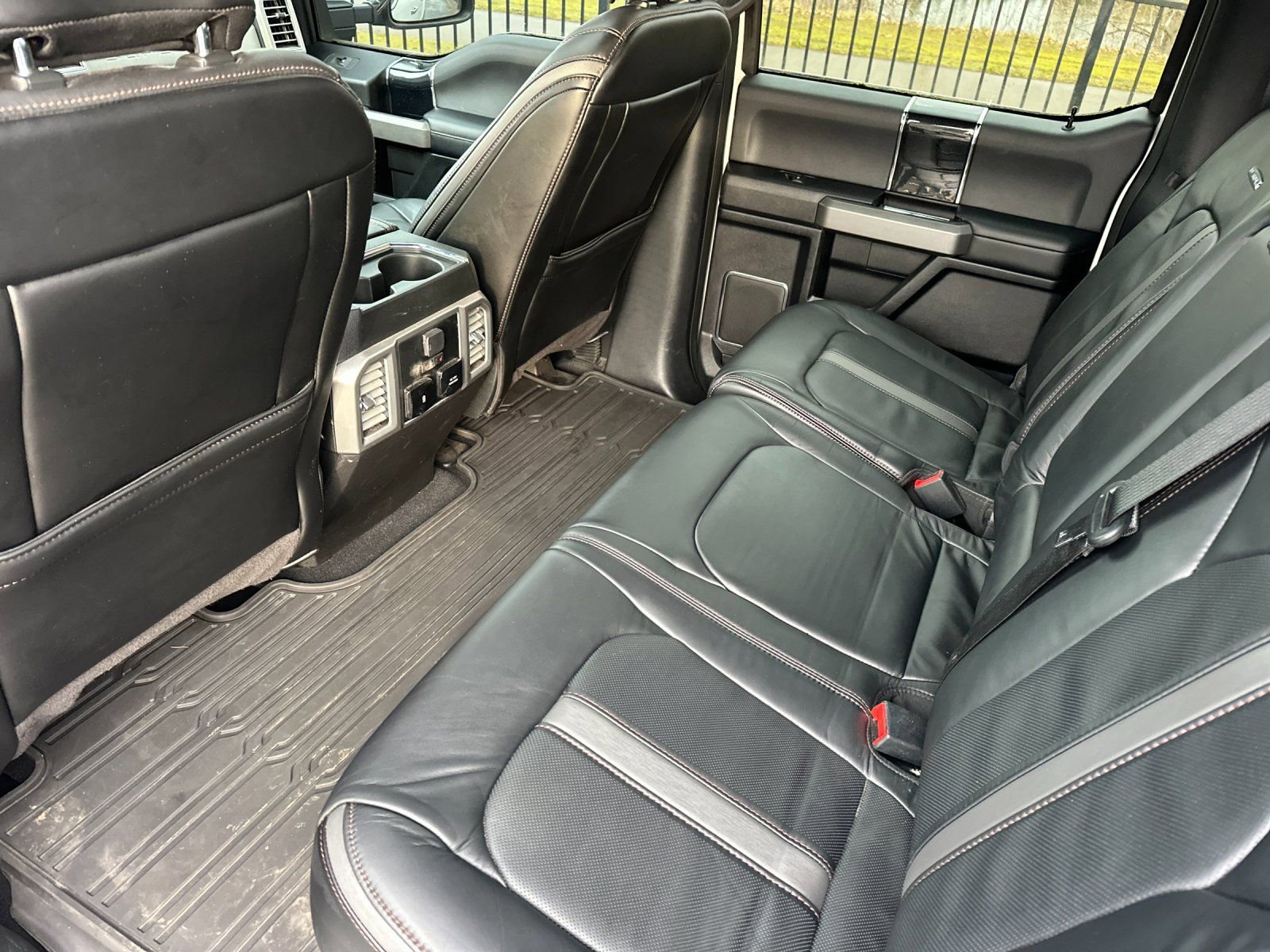 Used 2020 Ford F250 Platinum w/ Tremor Off-Road Package image 11