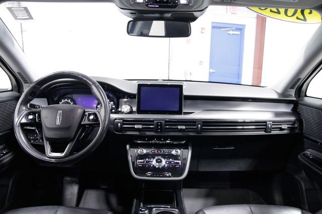 Used 2020 Lincoln Corsair Standard w/ Premium Package image 15