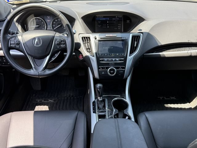 Used 2018 Acura TLX FWD image 10