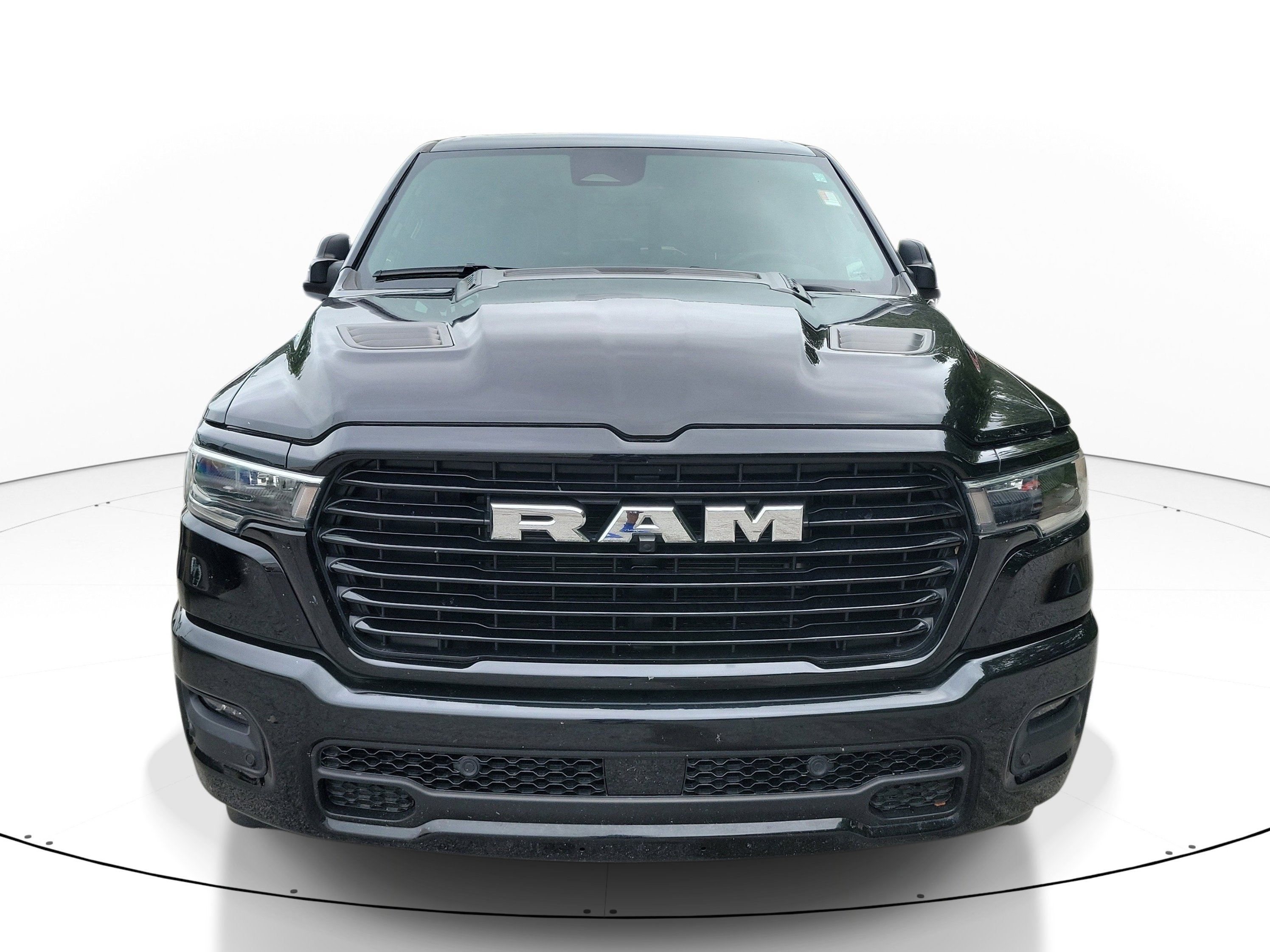 Used 2025 RAM 1500 Laramie w/ Sport Appearance Package AWD/4WD image 2