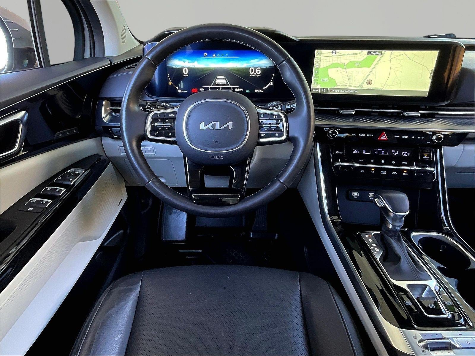 Used 2024 Kia Carnival SX Prestige FWD image 8