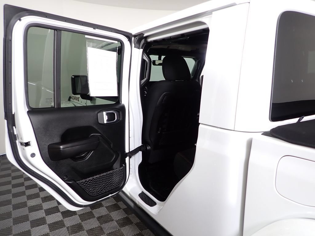 Used 2020 Jeep Gladiator Mojave w/ Dual Top Group AWD/4WD image 38