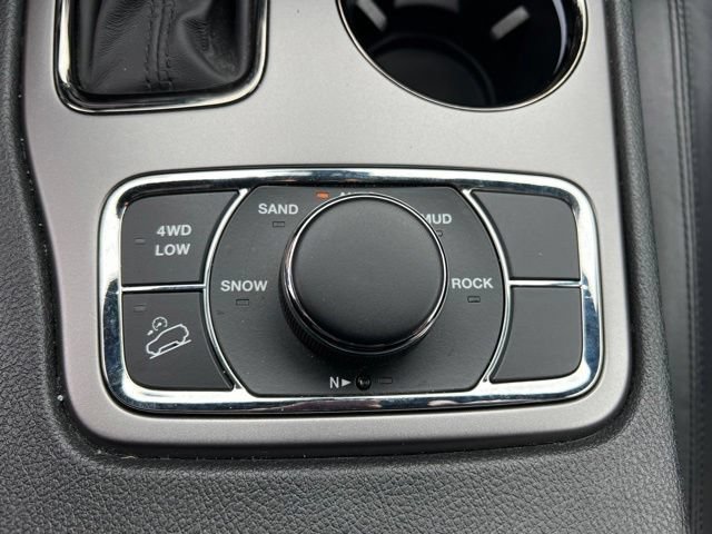 Used 2019 Jeep Grand Cherokee Limited X AWD/4WD image 23