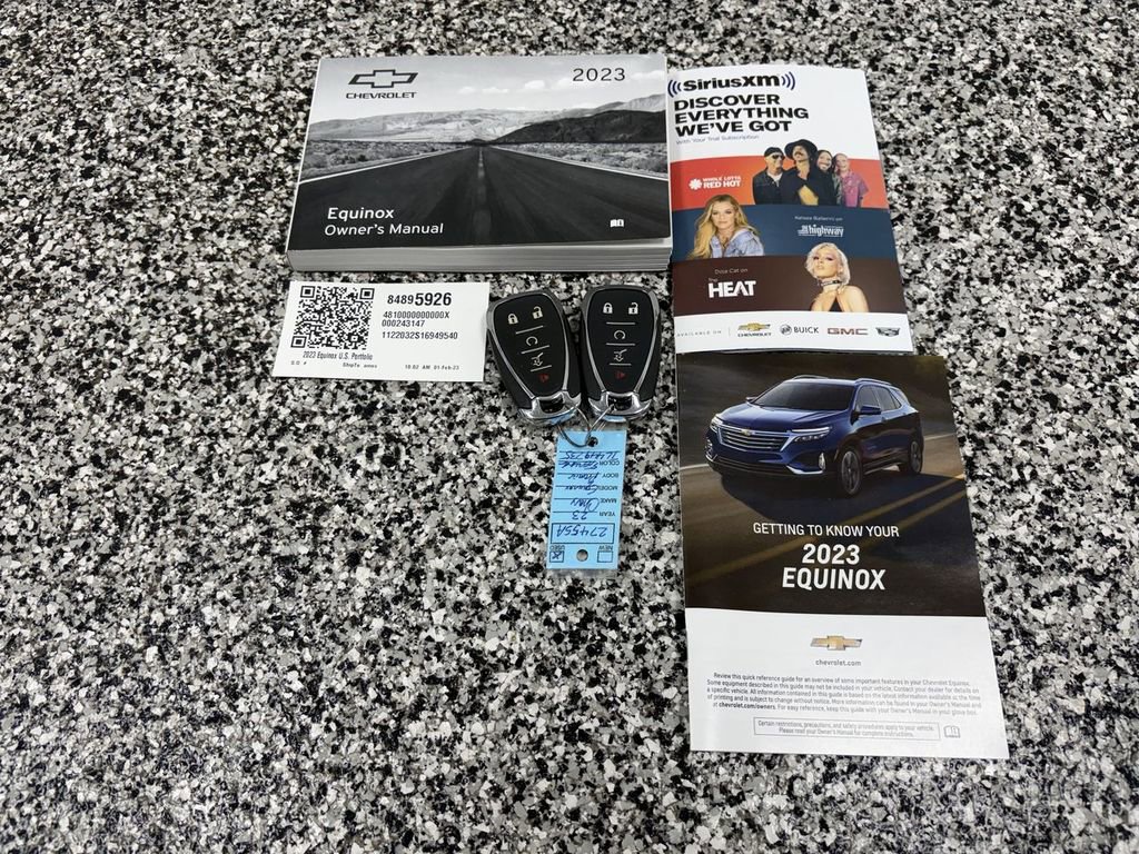 Used 2023 Chevrolet Equinox Premier image 24