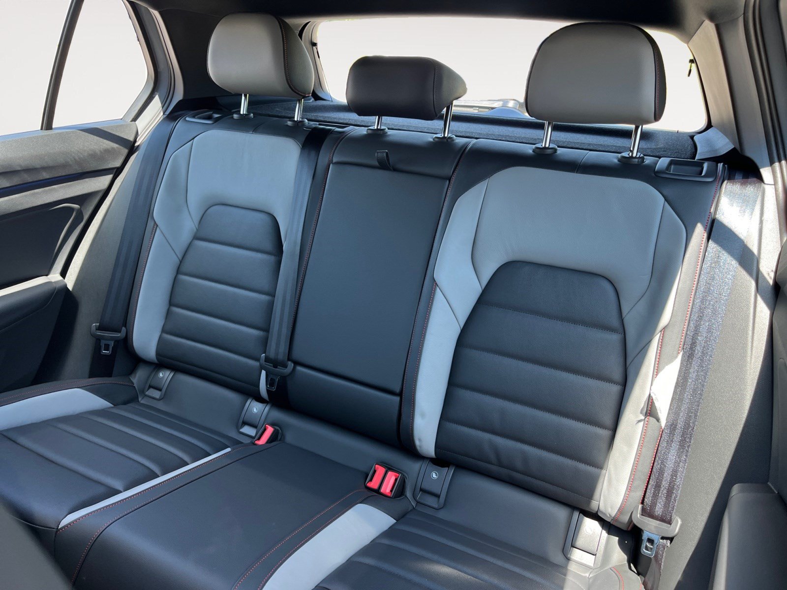 New 2025 Volkswagen GTI SE FWD image 13
