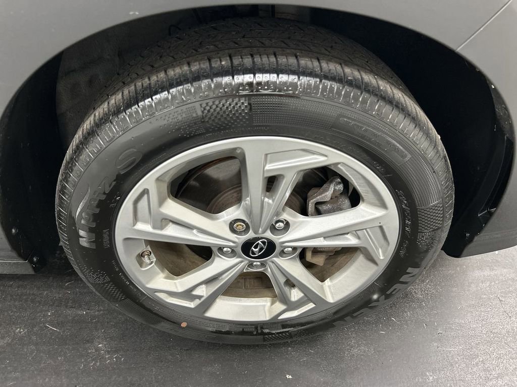 Used 2023 Hyundai Kona SEL AWD/4WD image 8