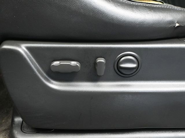 Used 2010 Chevrolet Tahoe LT w/ Luxury Package image 23