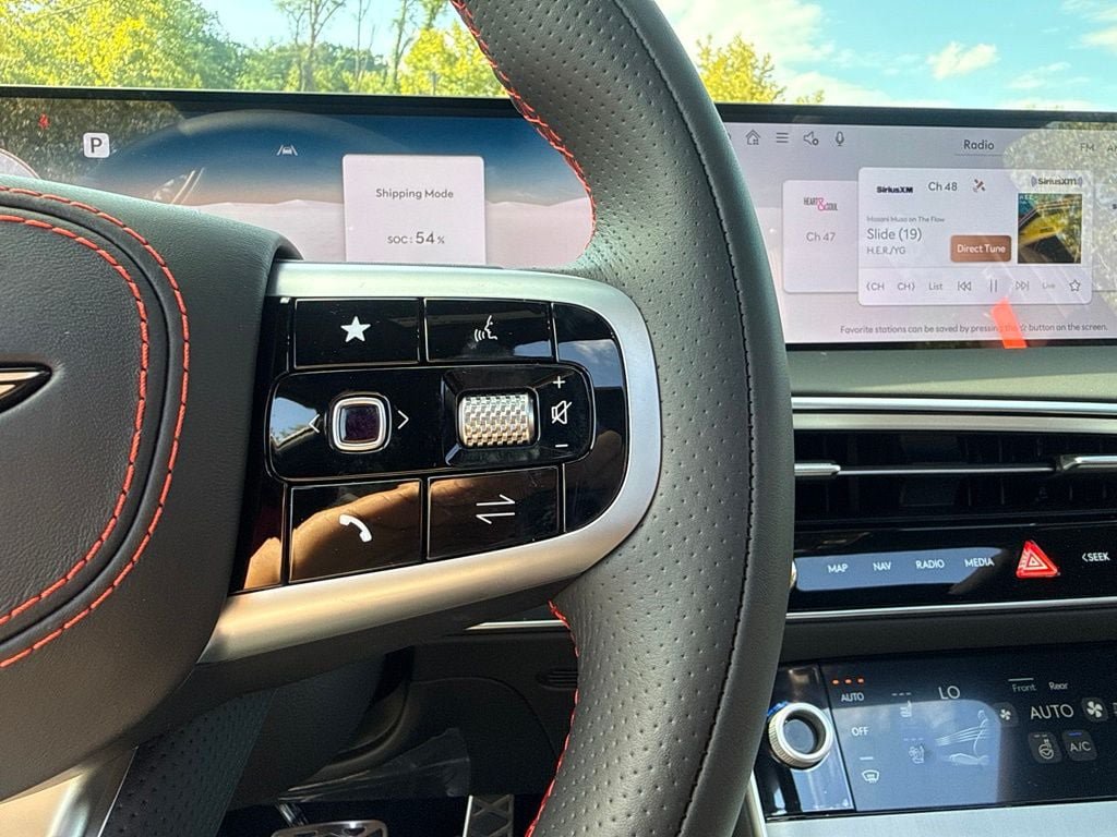 New 2027 Genesis GV70 2.5T Sport Prestige AWD/4WD image 16