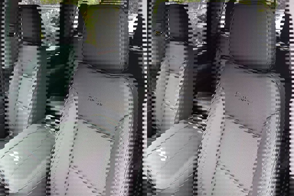 New 2026 GMC Sierra 2500 Denali w/ Max Trailering Package image 15