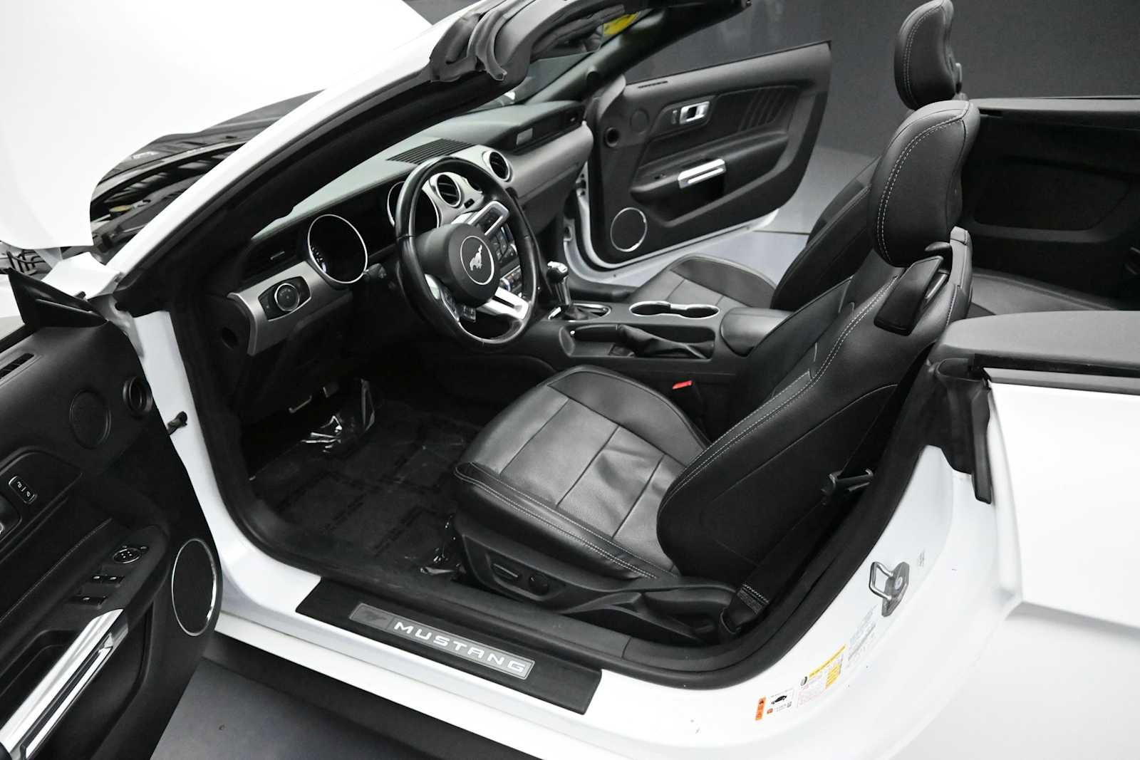 Used 2023 Ford Mustang GT Premium RWD image 12