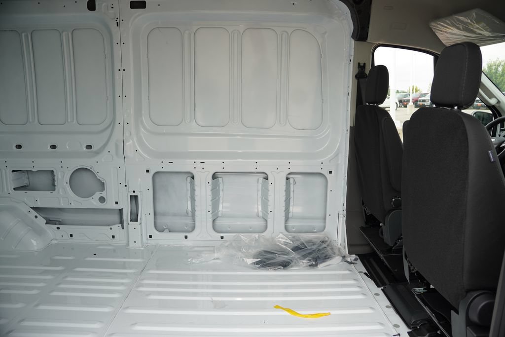 New 2026 Ford Transit 250 148 Medium Roof RWD image 12