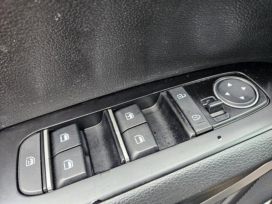 Used 2022 Kia Soul LX image 29