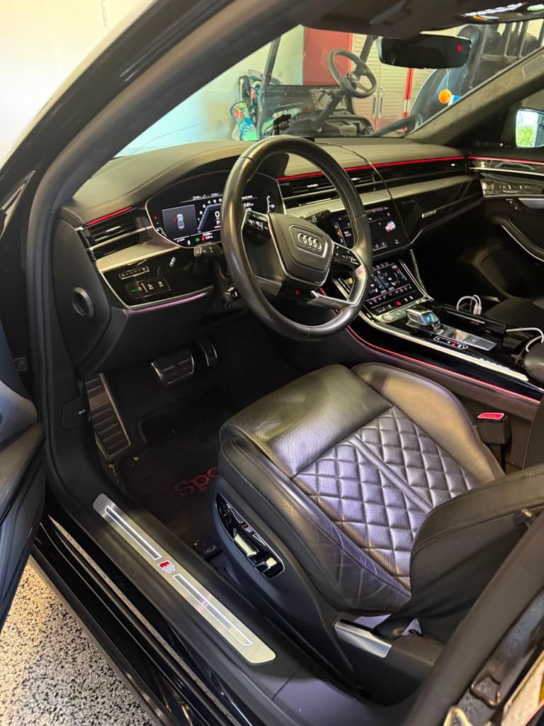 Used 2020 Audi S8 L AWD/4WD image 2