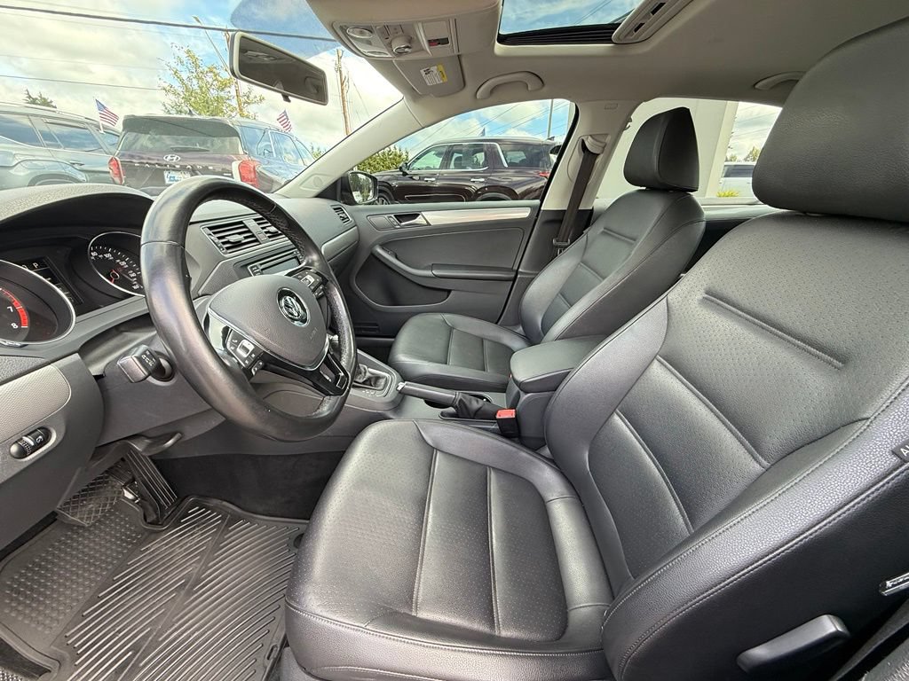 Used 2016 Volkswagen Jetta SE FWD image 8
