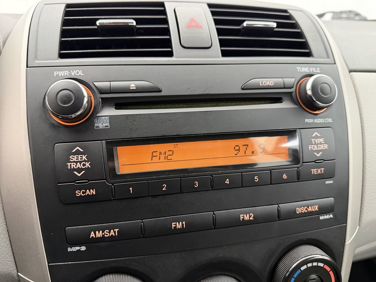 Used 2010 Toyota Corolla LE FWD image 14
